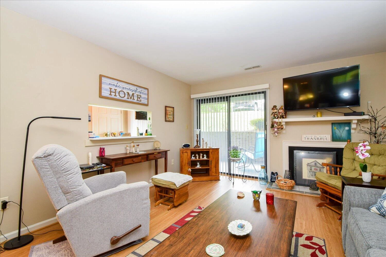 2402 WOOD GATE LN - Photo 4
