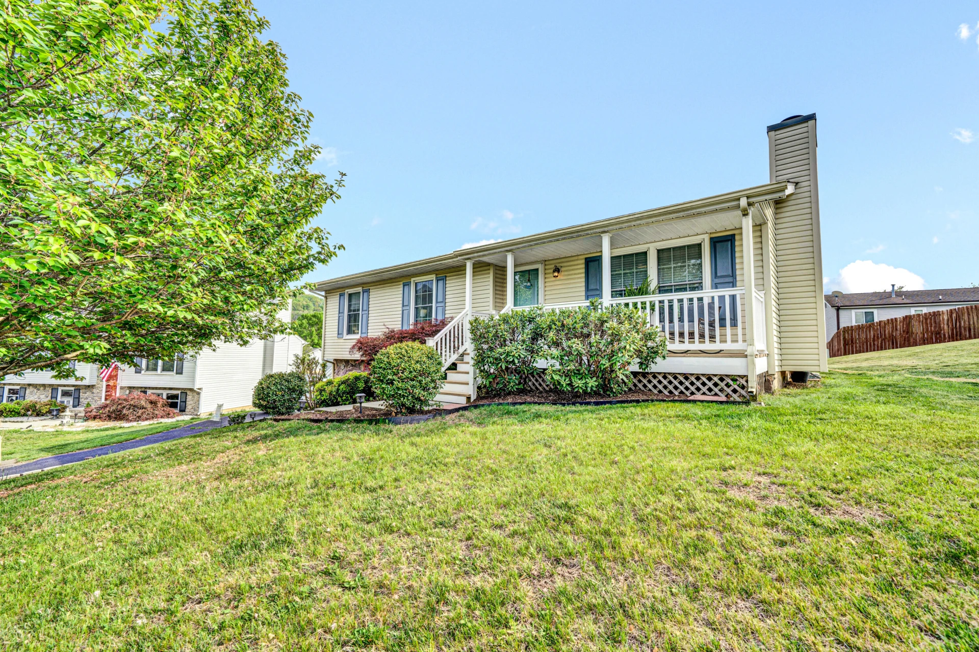 3783 Praline PL