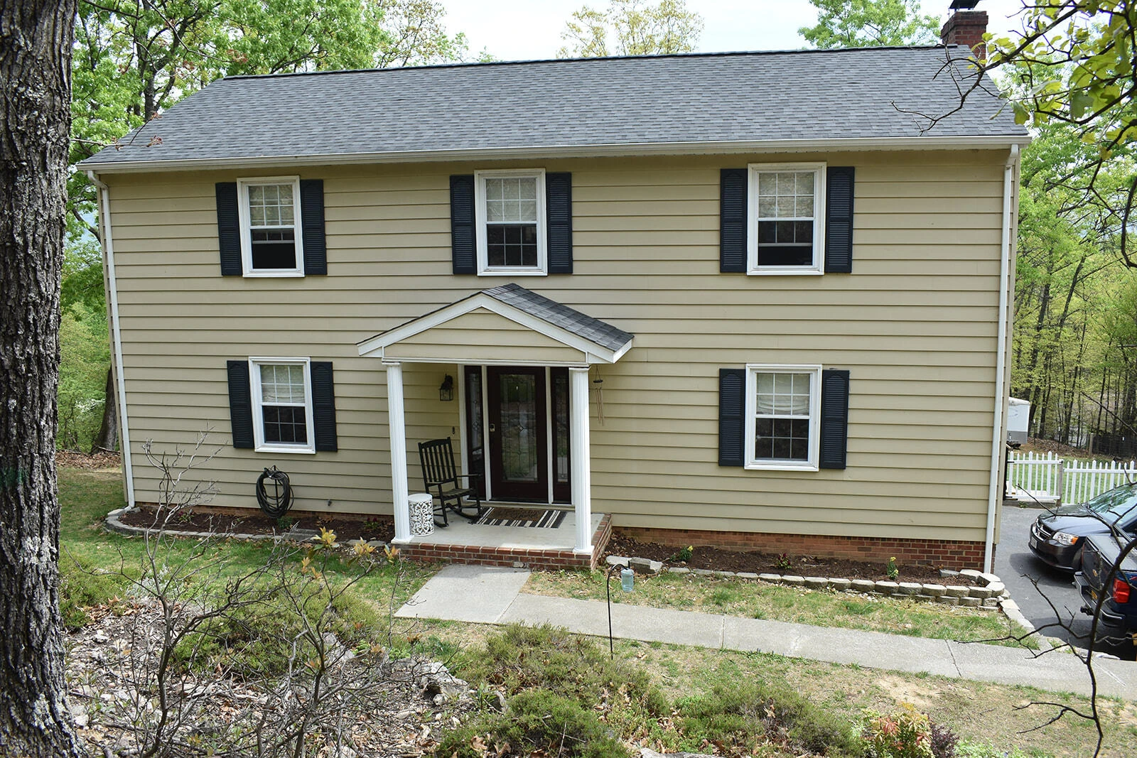 2547 Summit Ridge RD - Photo 2