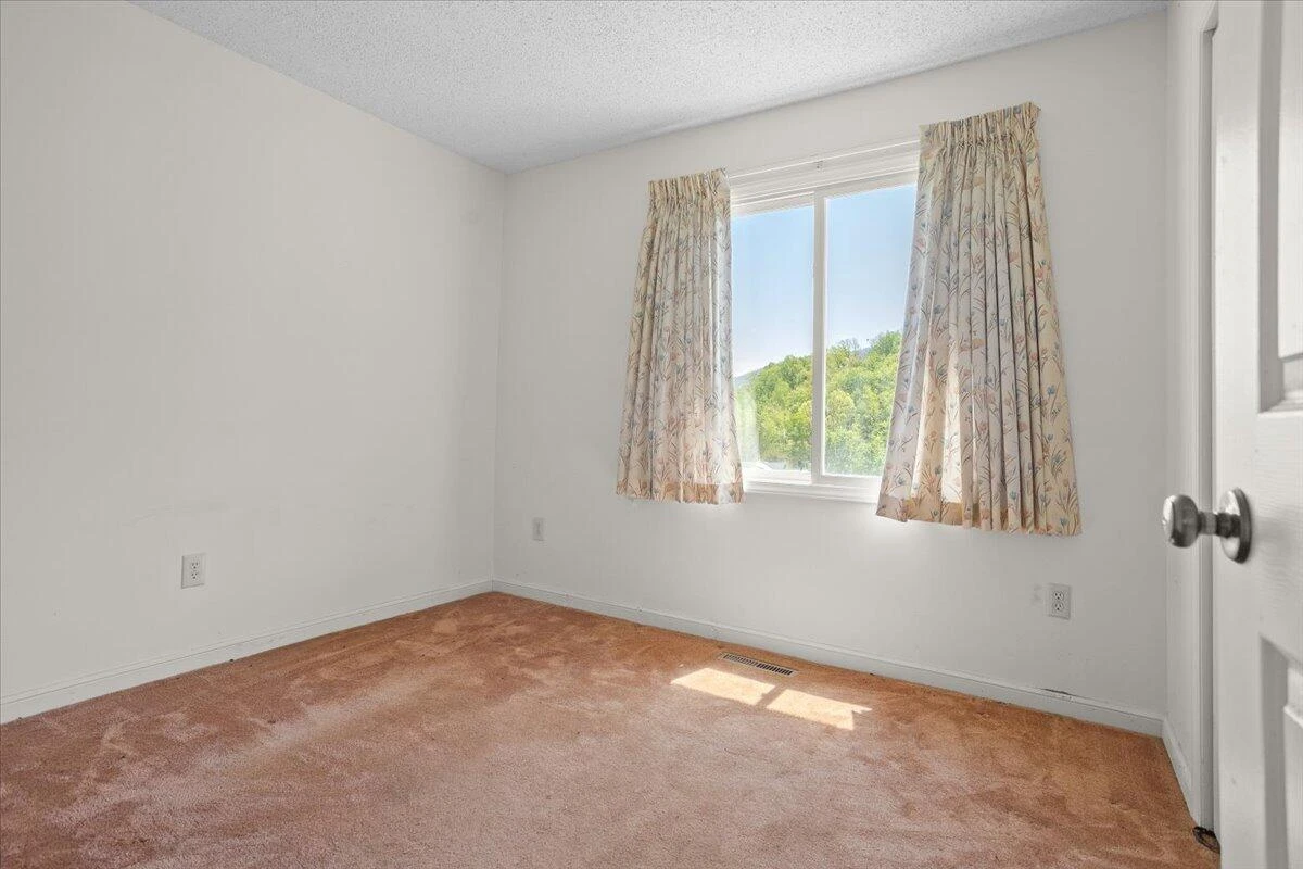514 John Arthur RD - Photo 17