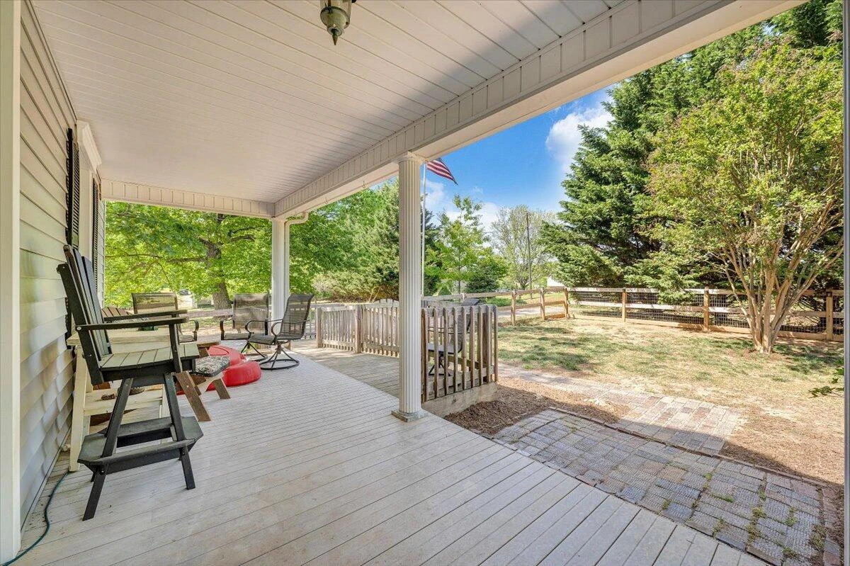 210 Northridge RD - Photo 14