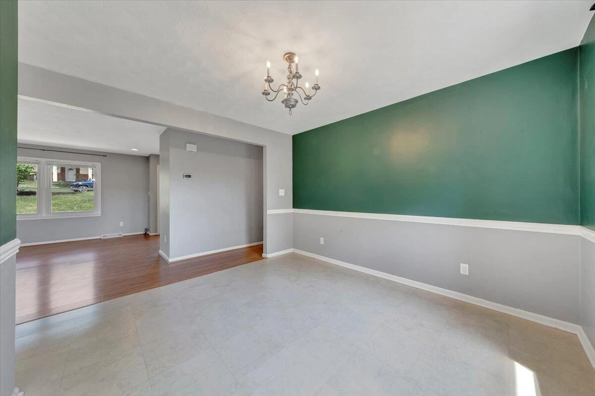 2724 Fletcher ST - Photo 18