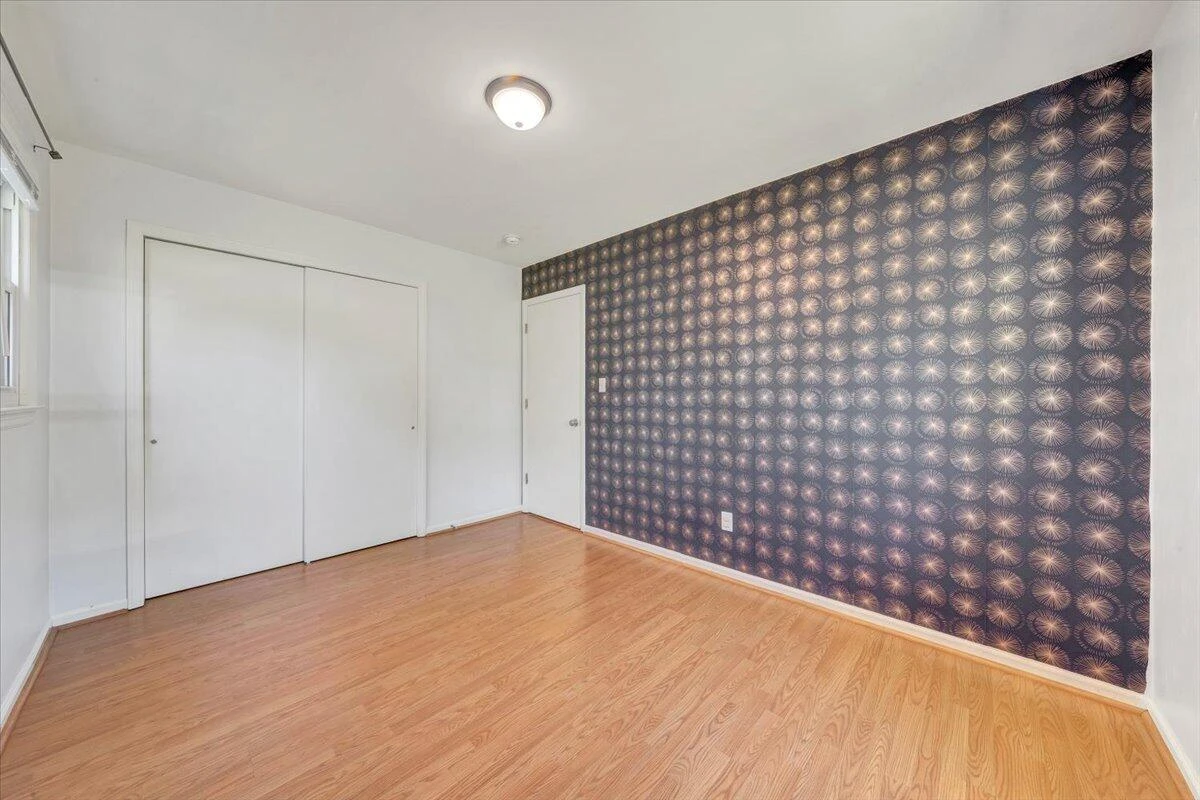 2724 Fletcher ST - Photo 24