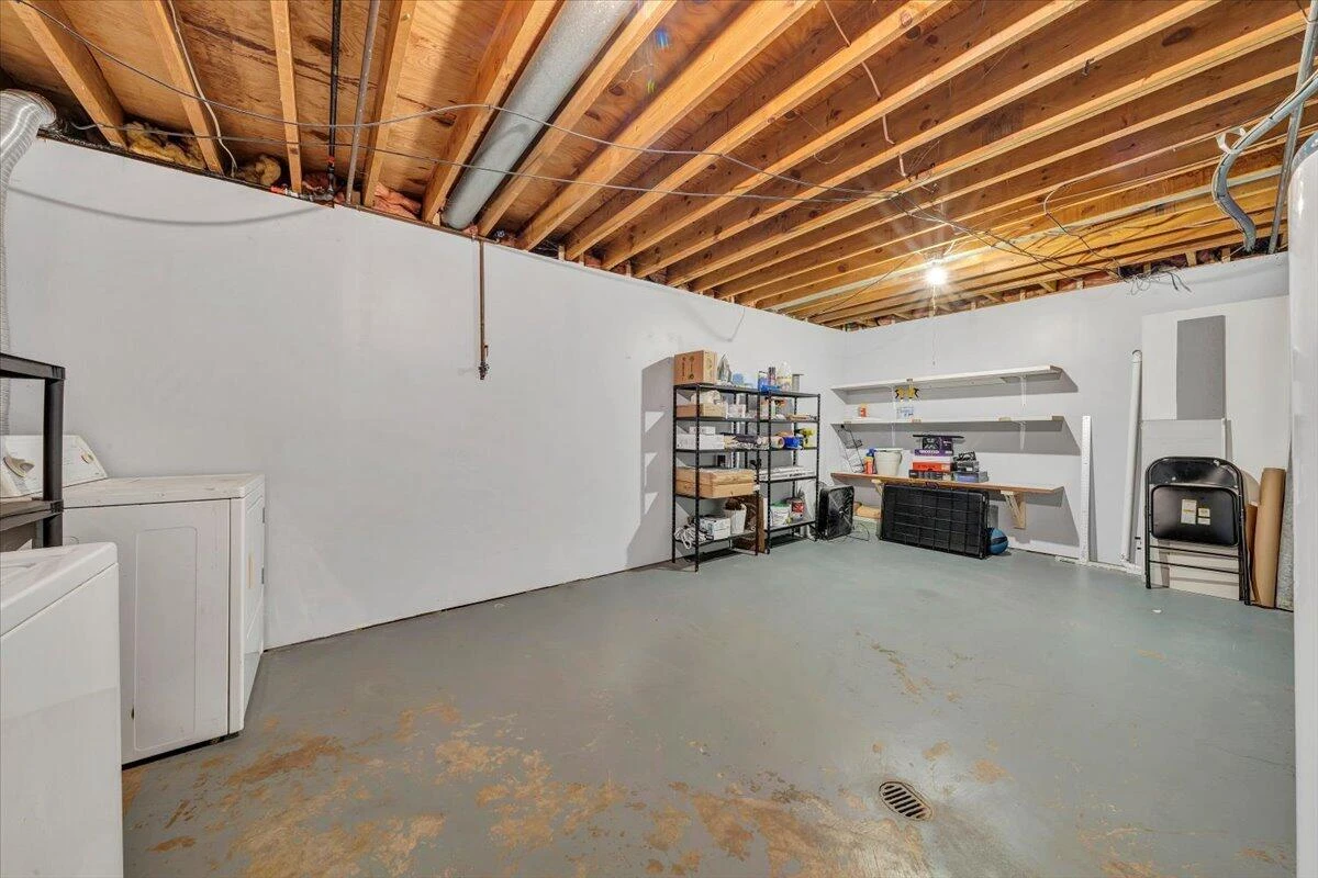 2724 Fletcher ST - Photo 40
