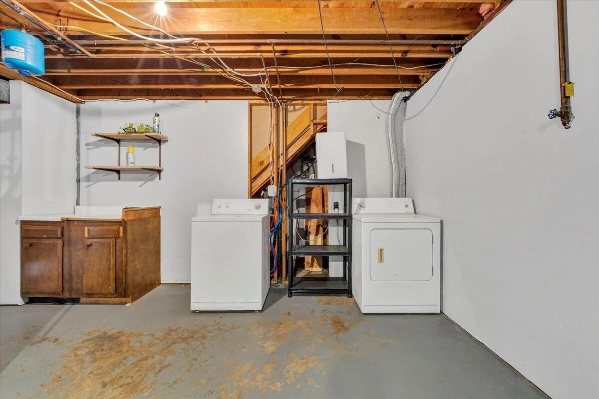 2724 Fletcher ST - Photo 41