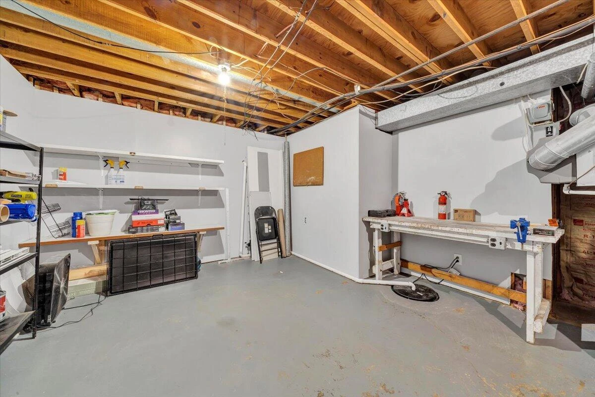 2724 Fletcher ST - Photo 42