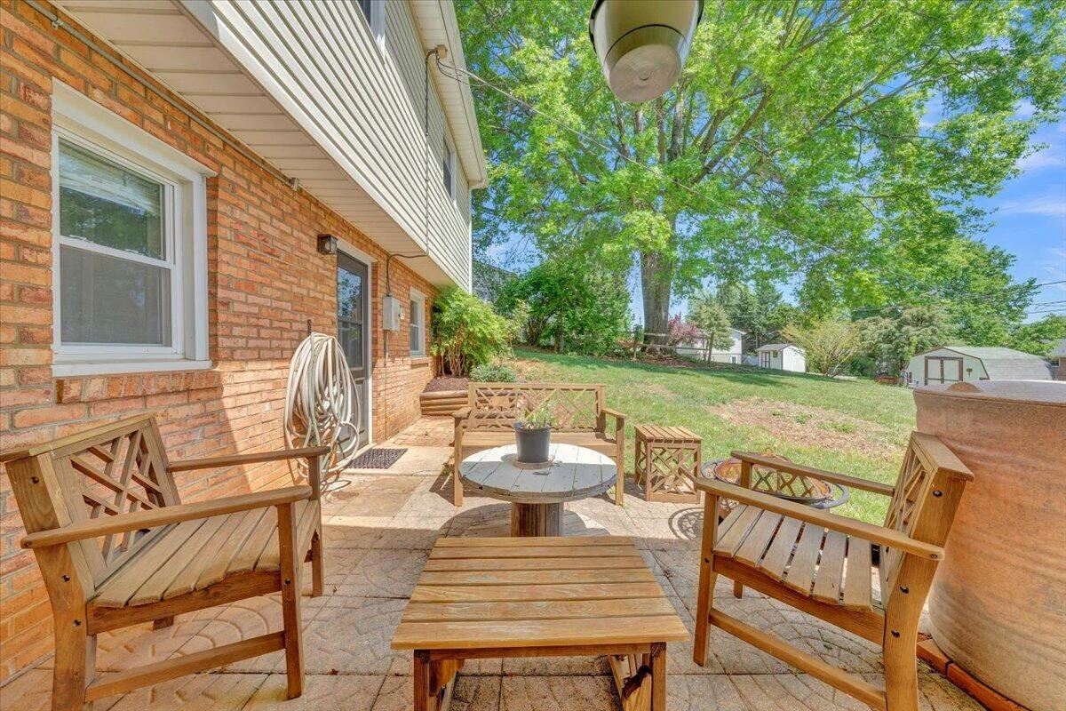 2724 Fletcher ST - Photo 44