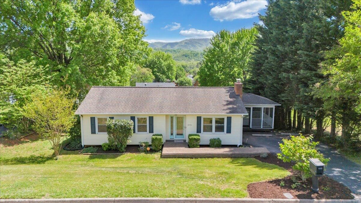 2724 Fletcher ST - Photo 64