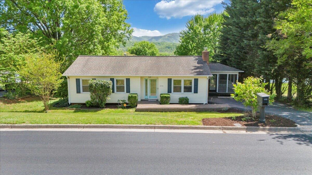 2724 Fletcher ST - Photo 65