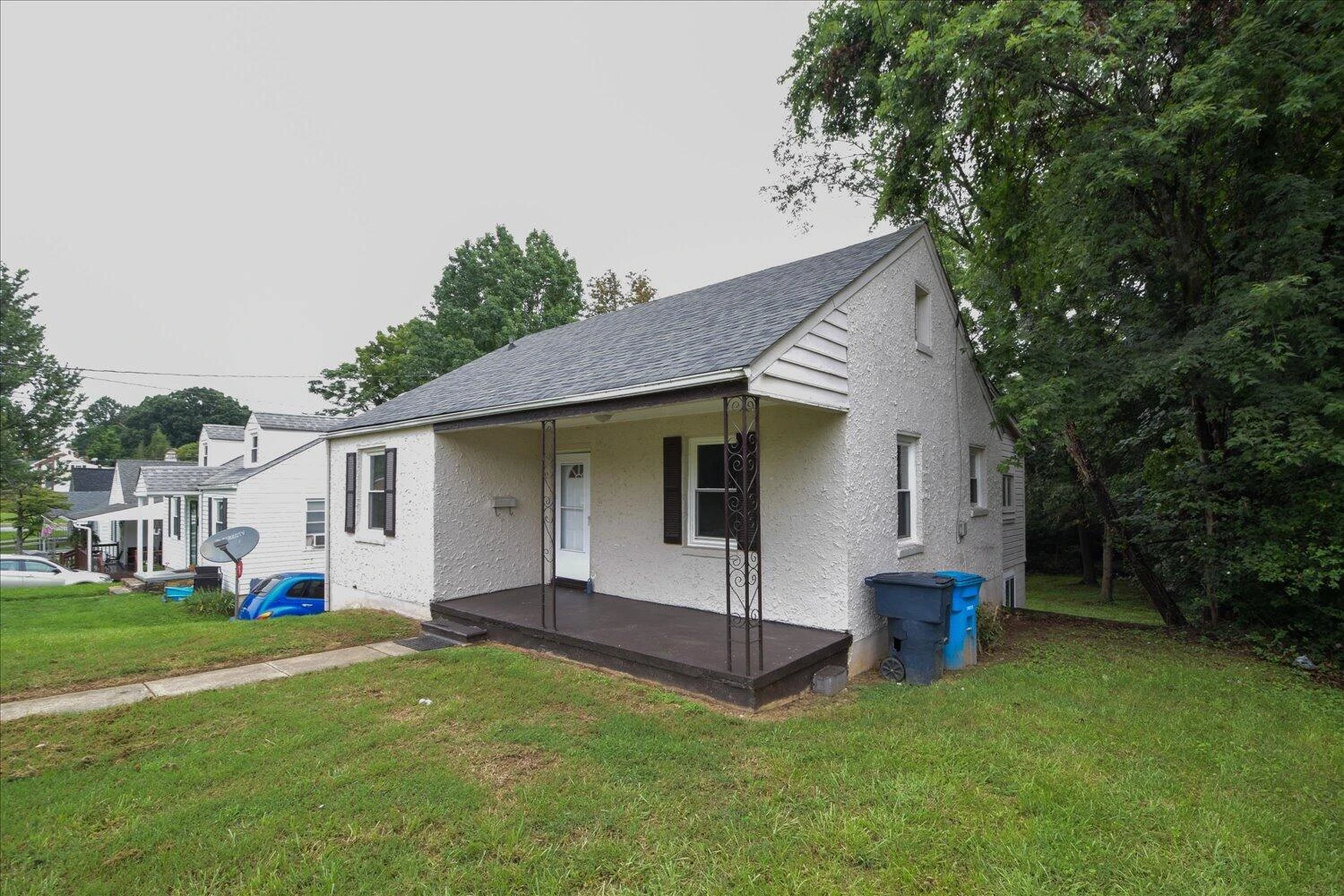 549 36th ST - Photo 17