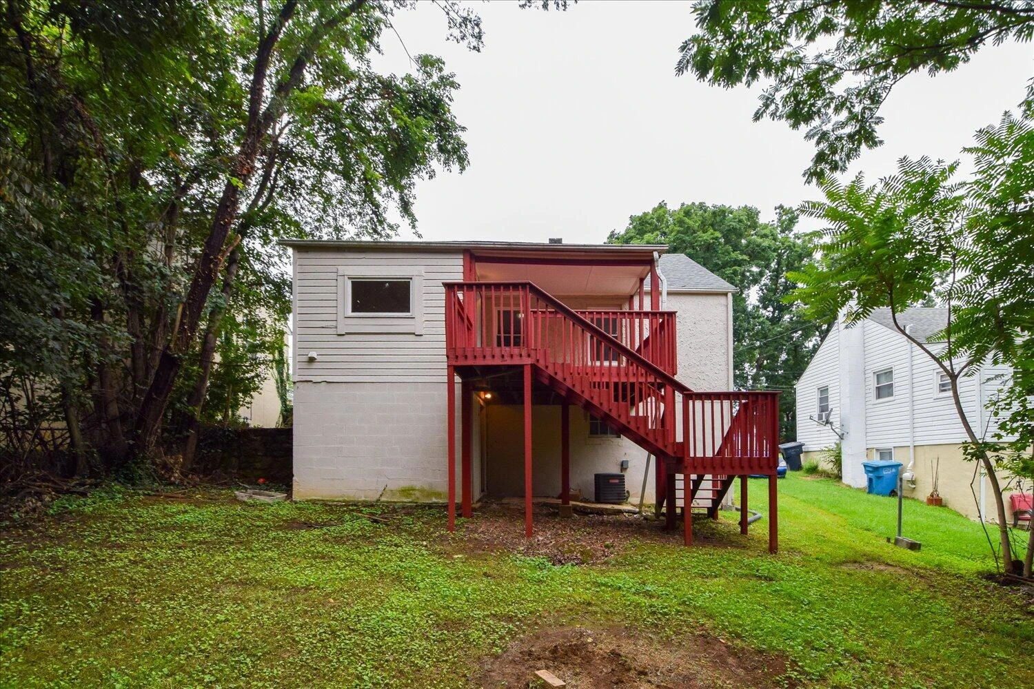 549 36th ST - Photo 18