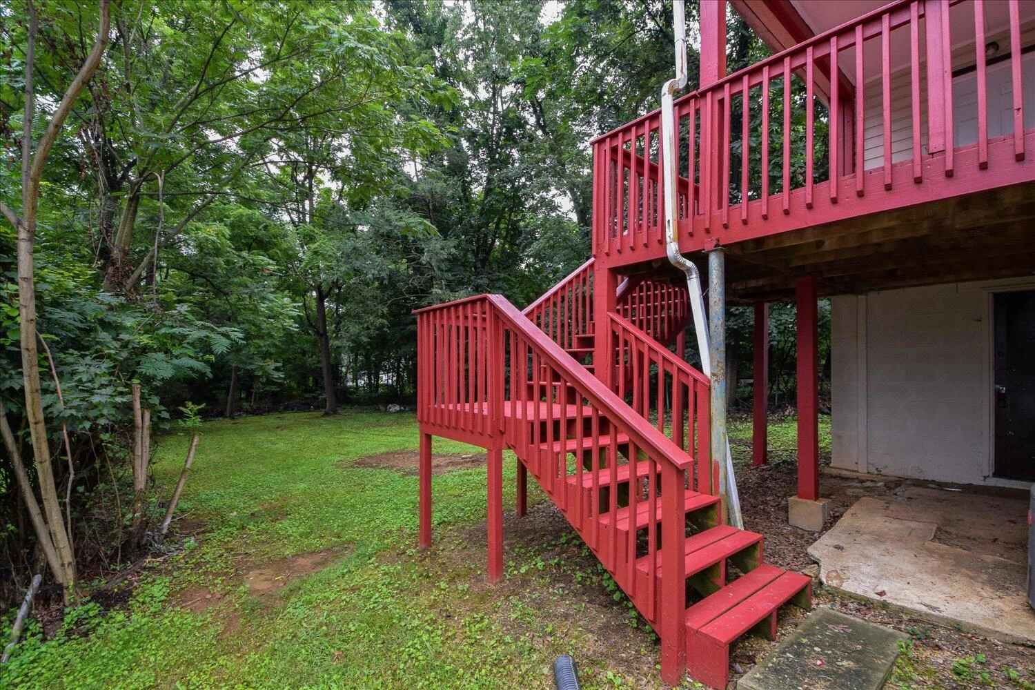 549 36th ST - Photo 22