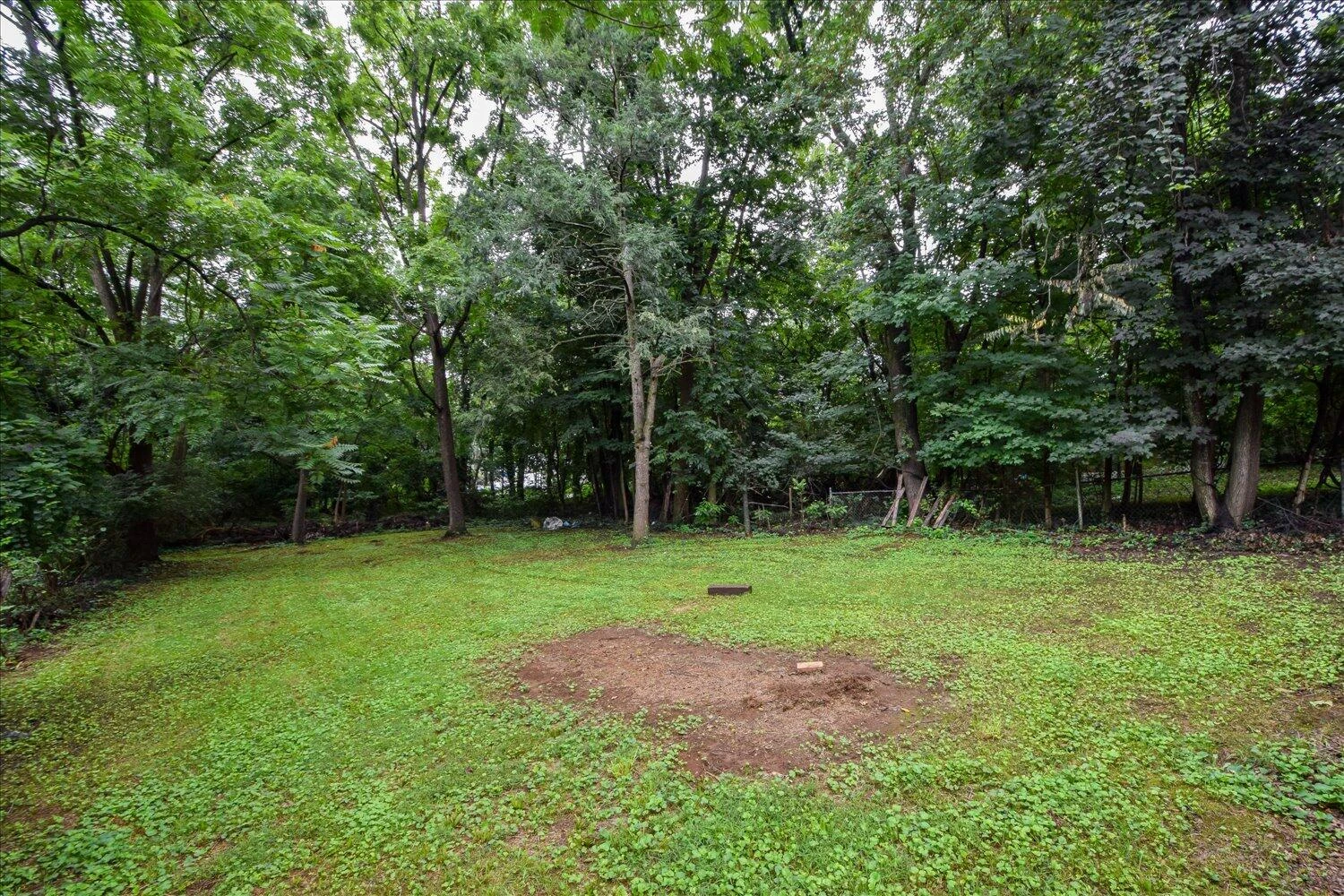 549 36th ST - Photo 23