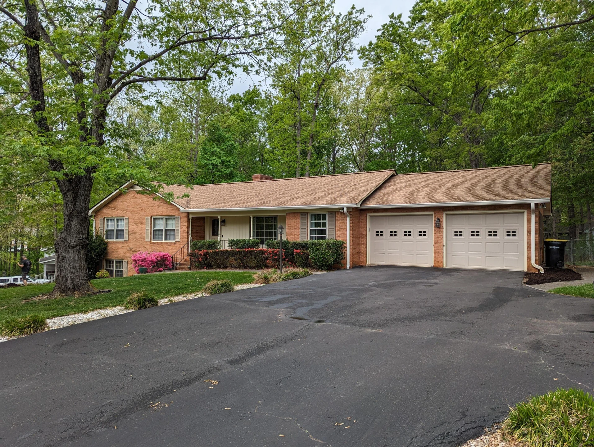 130 Oxford CIR