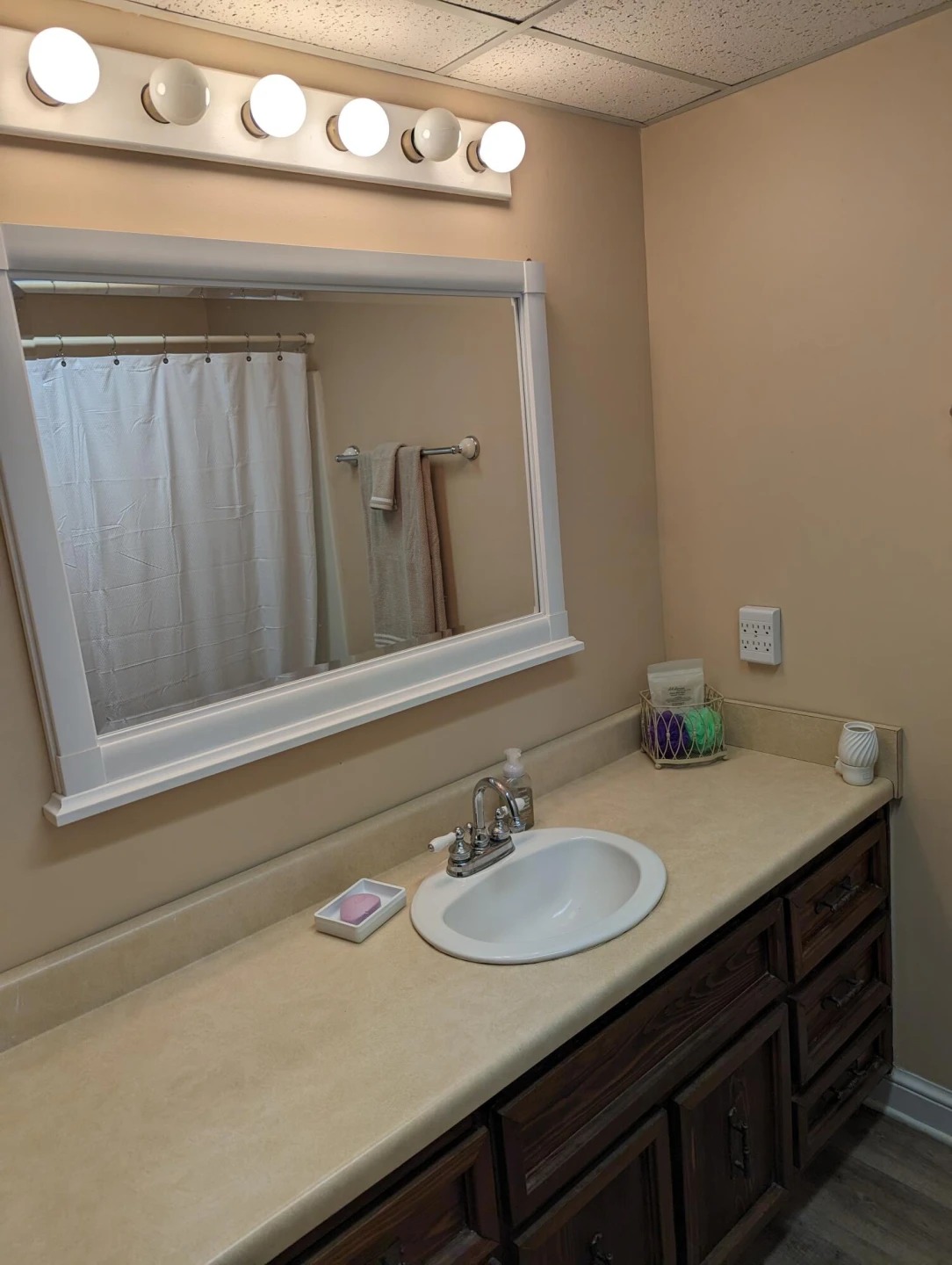 130 Oxford CIR - Photo 30