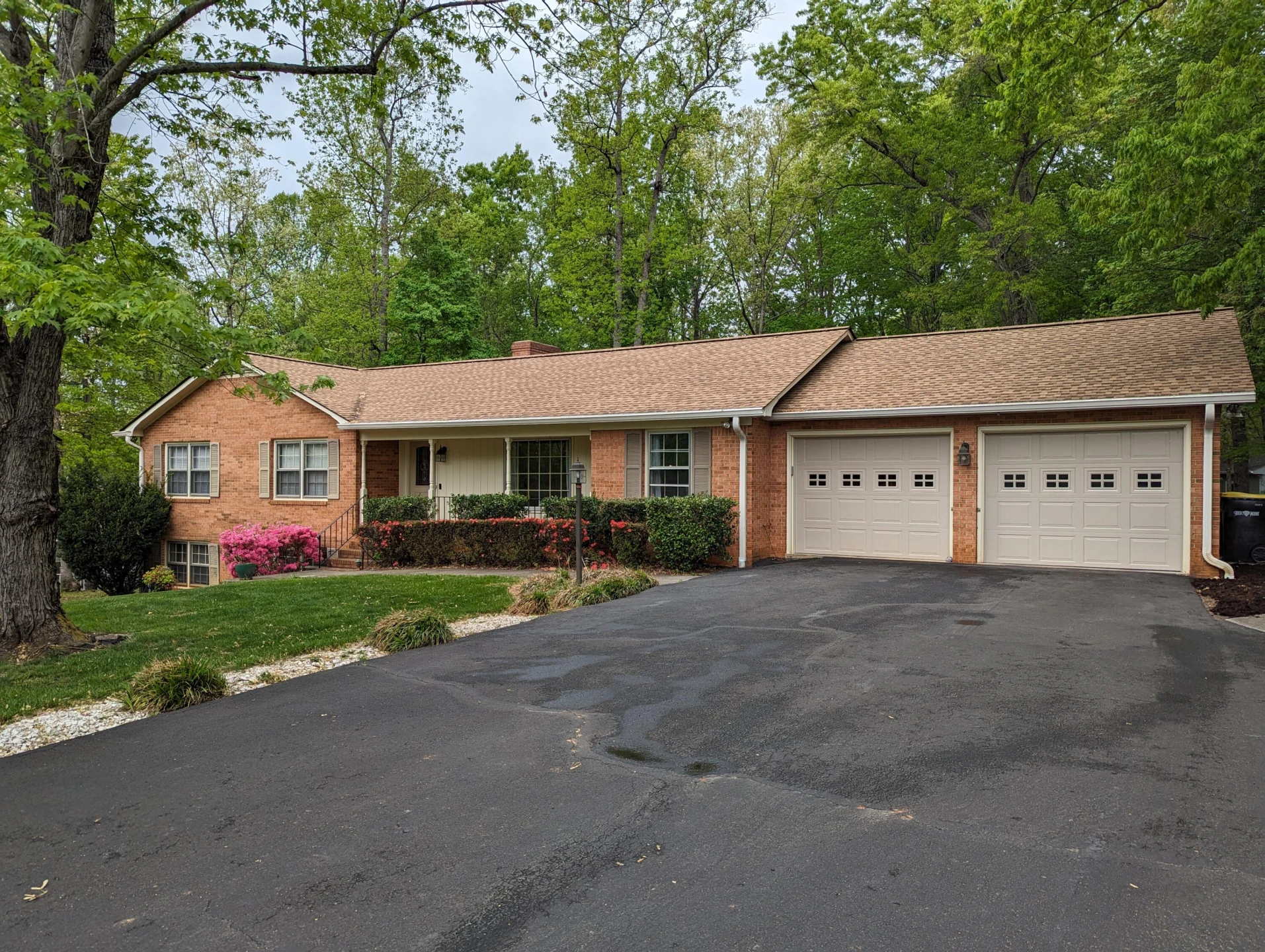 130 Oxford CIR - Photo 45