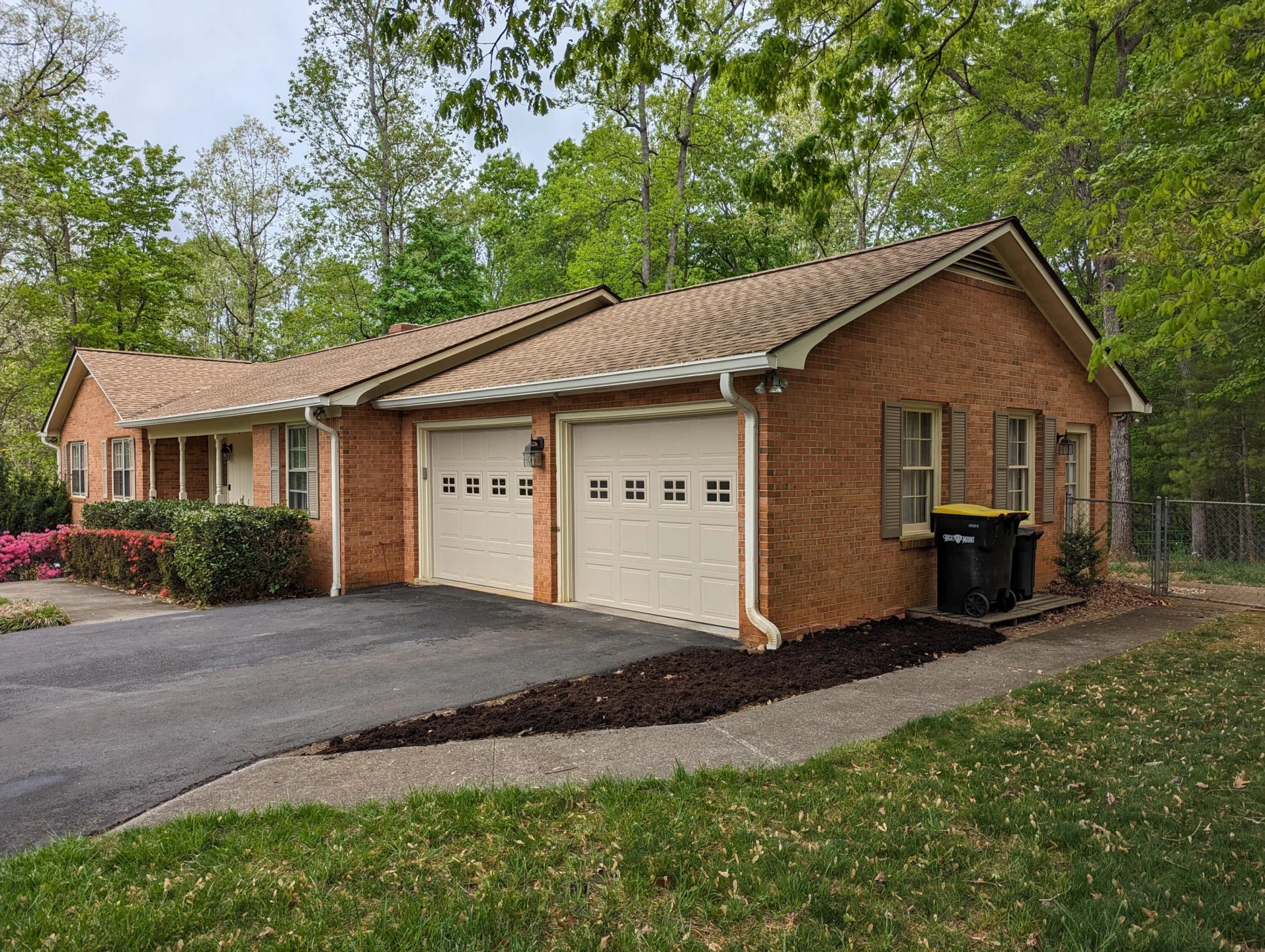 130 Oxford CIR - Photo 52