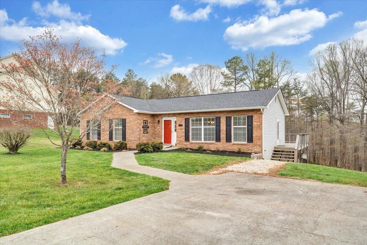 117 Meadow Brook DR
