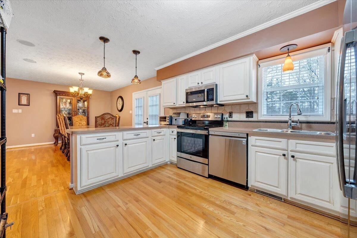 117 Meadow Brook DR - Photo 19