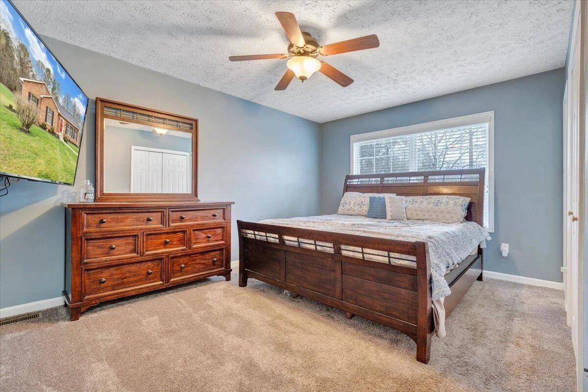 117 Meadow Brook DR - Photo 25