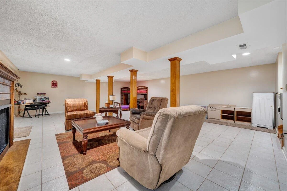 117 Meadow Brook DR - Photo 31