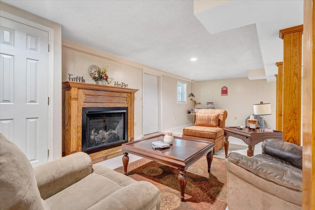 117 Meadow Brook DR - Photo 32
