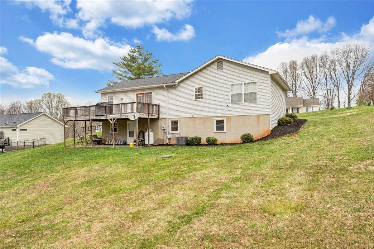117 Meadow Brook DR - Photo 36