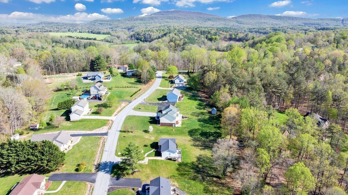 117 Meadow Brook DR - Photo 41