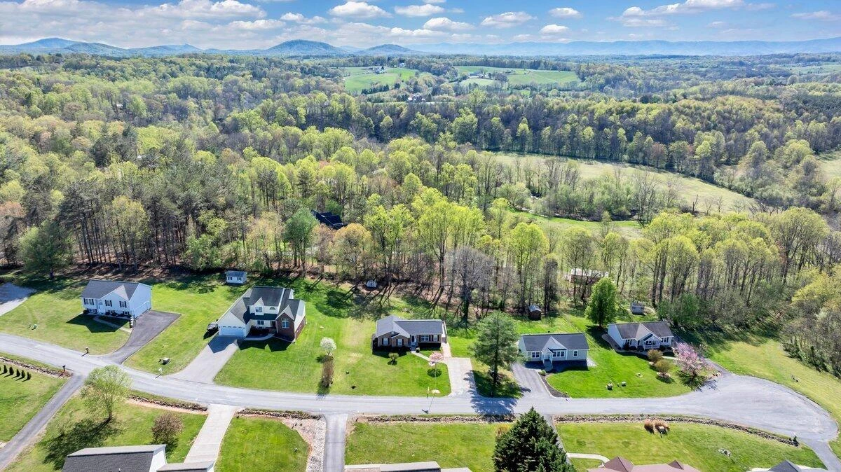 117 Meadow Brook DR - Photo 42