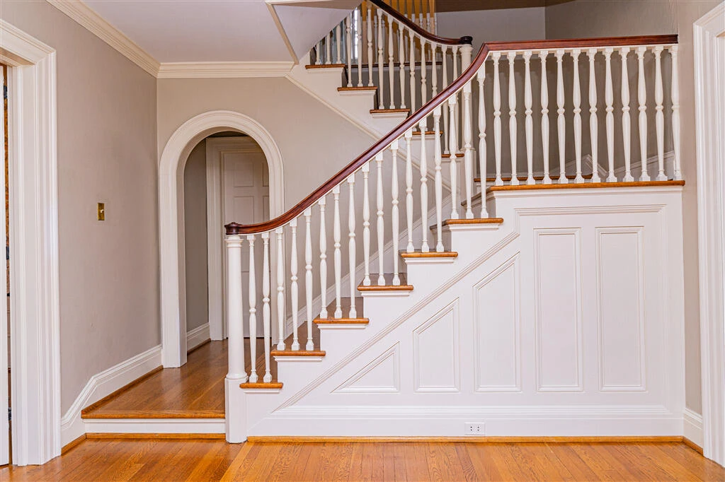 2912 Wycliffe AVE - Photo 11