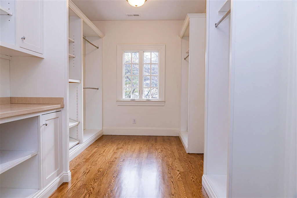 2912 Wycliffe AVE - Photo 19
