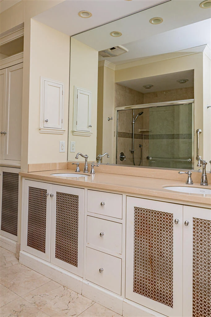2912 Wycliffe AVE - Photo 20