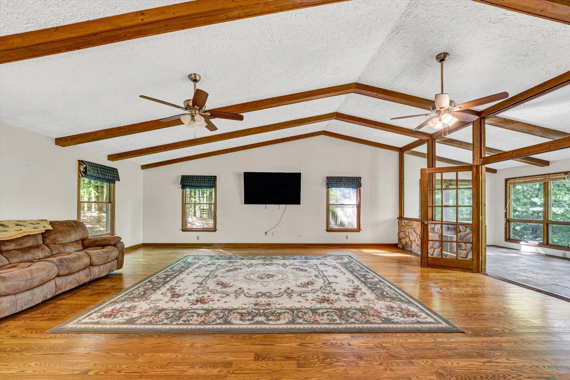 104 Hickory Lake LN - Photo 26