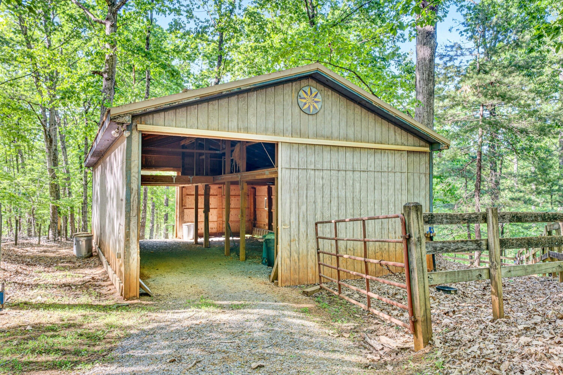 104 Hickory Lake LN - Photo 12