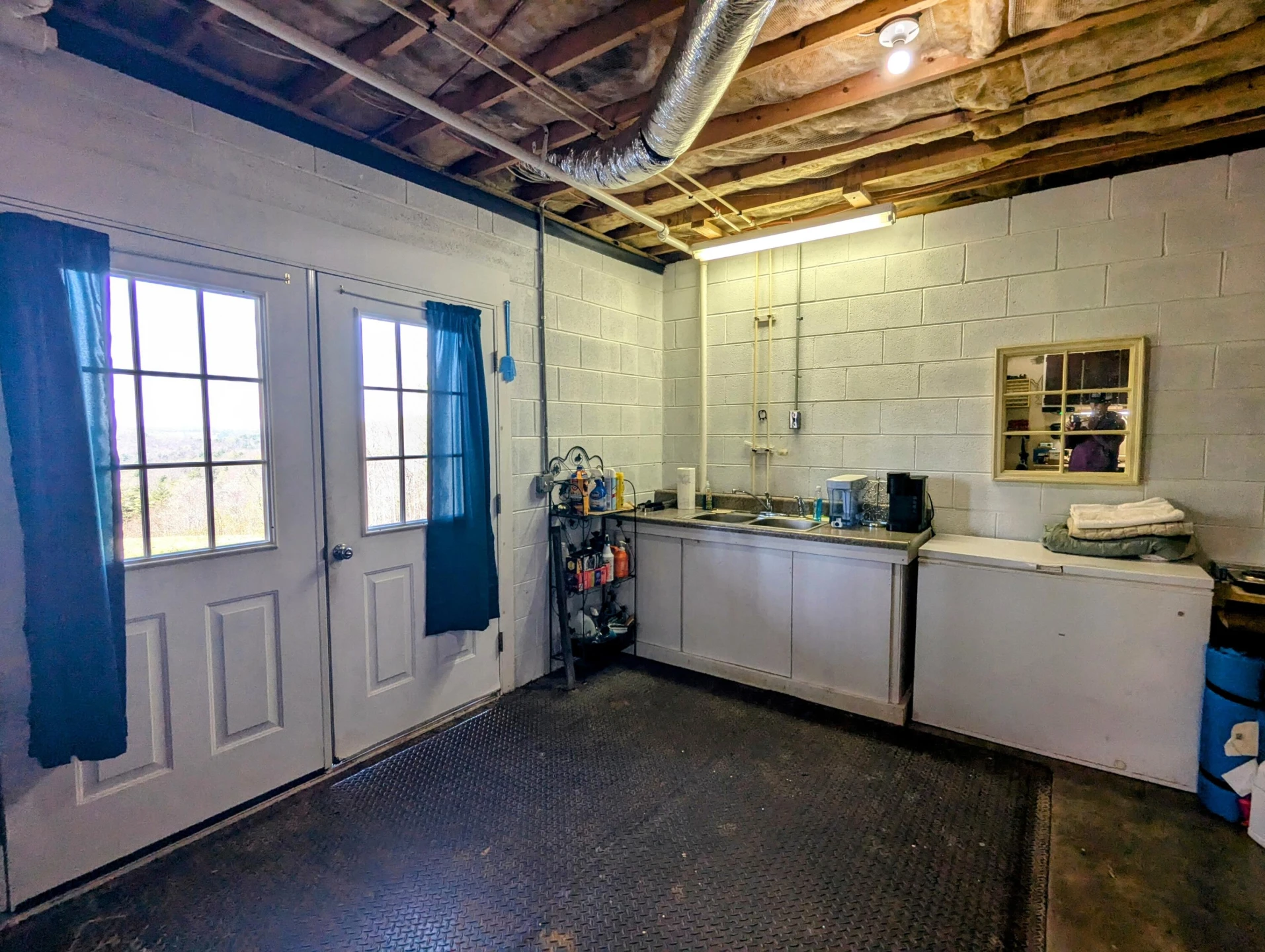 1061 Nursery RD - Photo 26