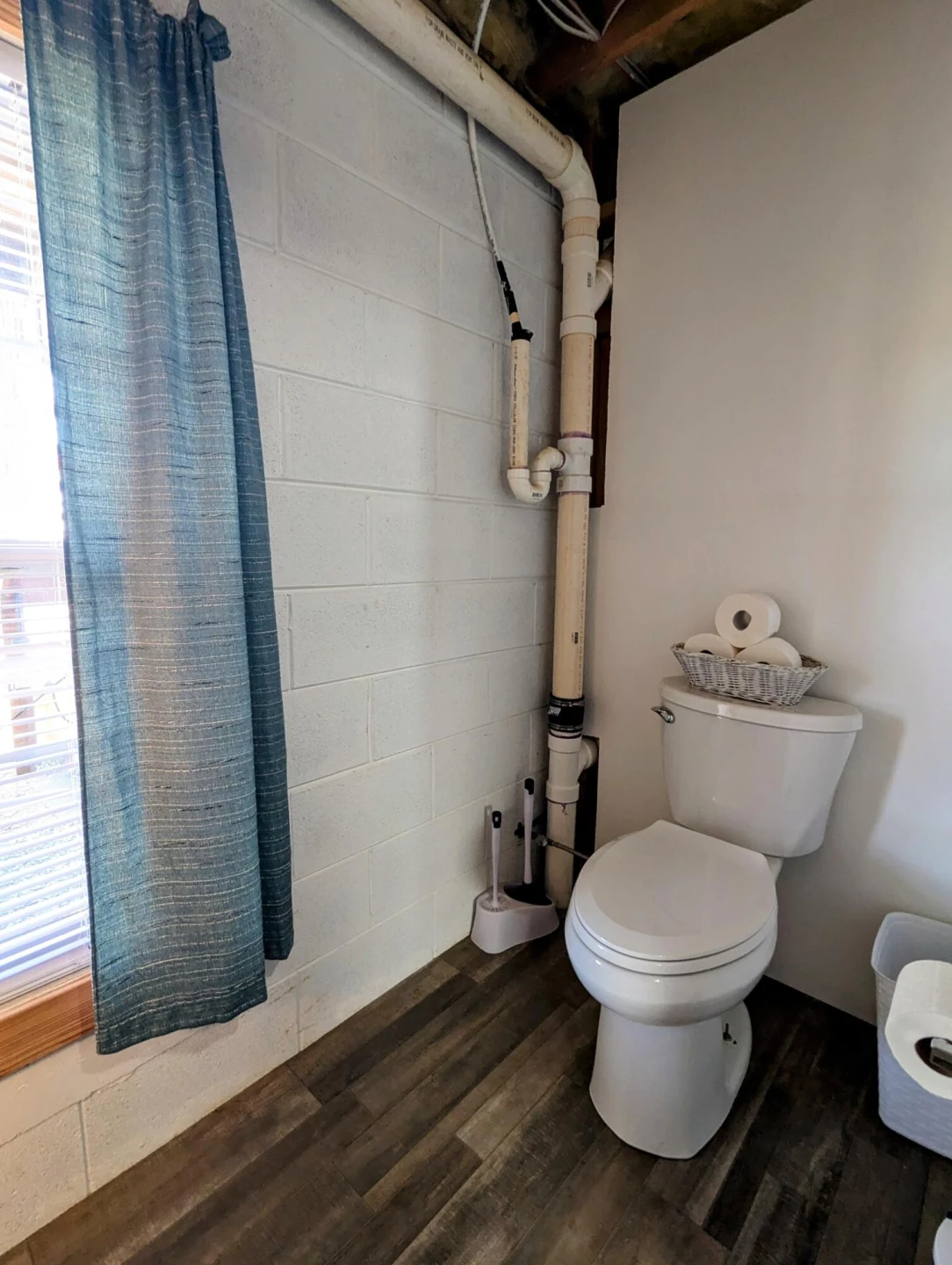 1061 Nursery RD - Photo 28