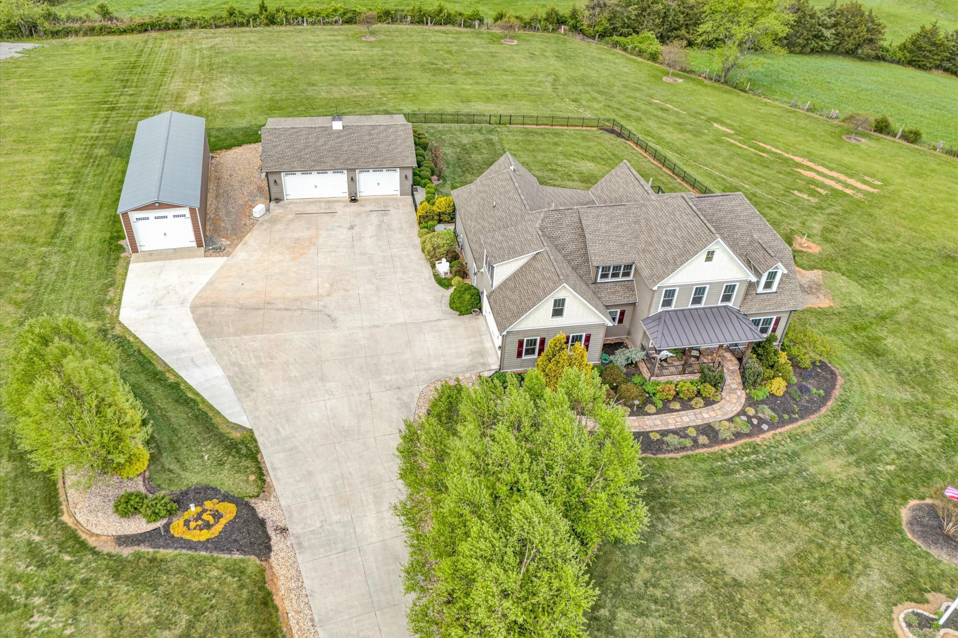 1455 Ryan Estates LN - Photo 10