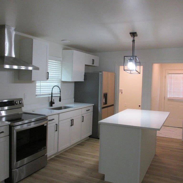 1816 Clay ST - Photo 3