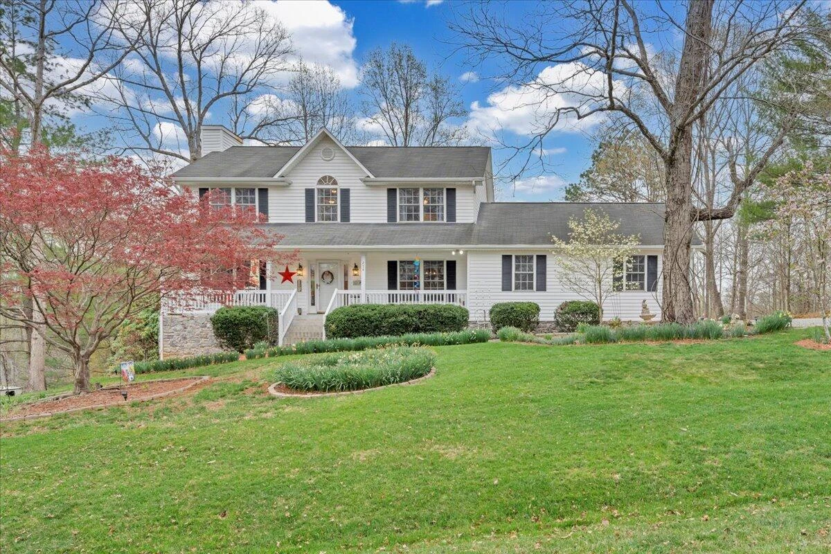 274 Bousman CIR