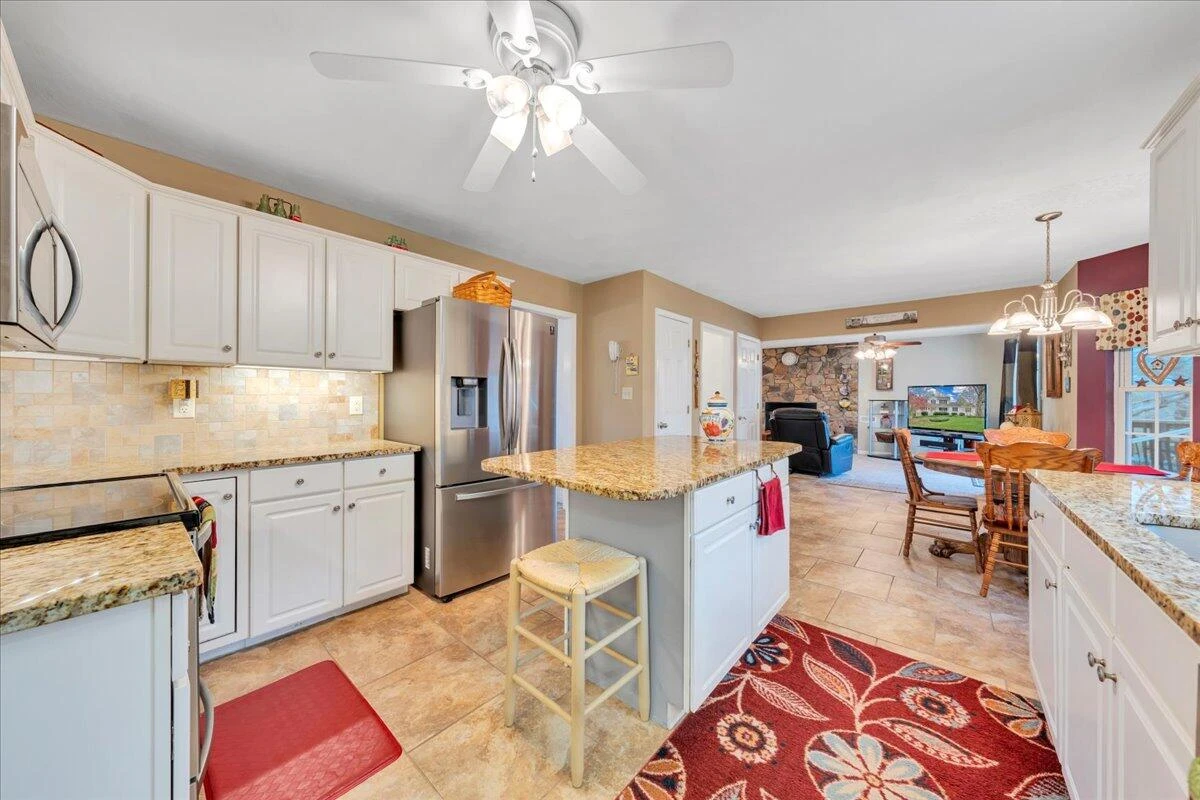 274 Bousman CIR - Photo 14
