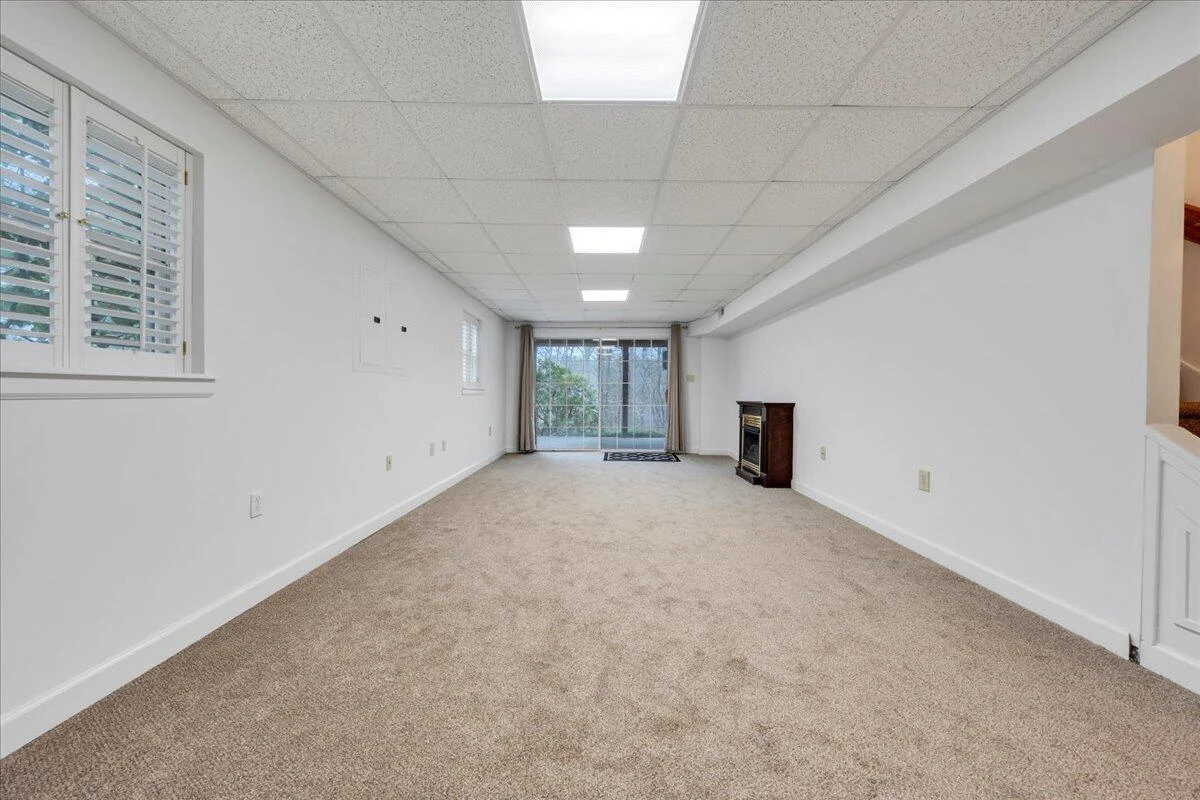 274 Bousman CIR - Photo 30