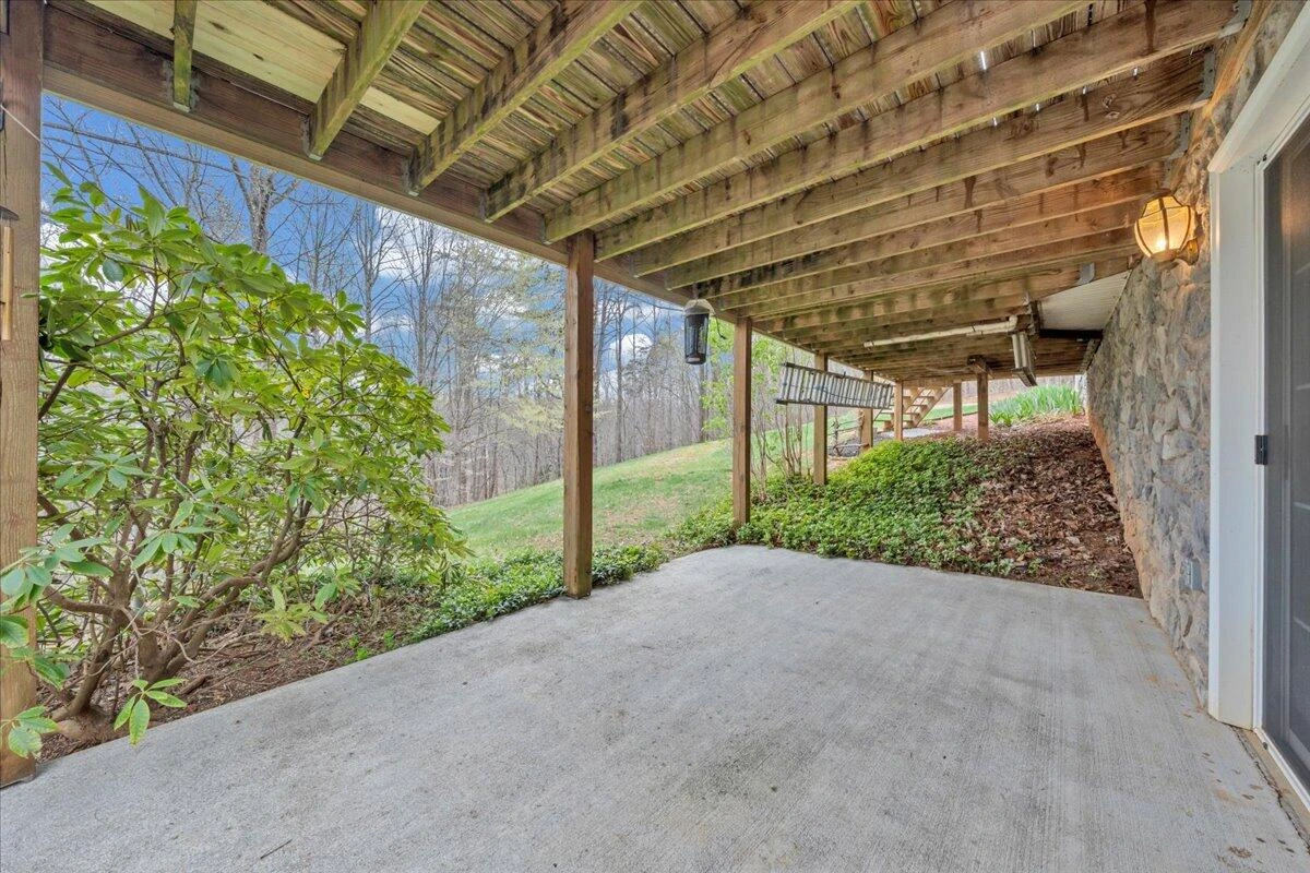 274 Bousman CIR - Photo 34
