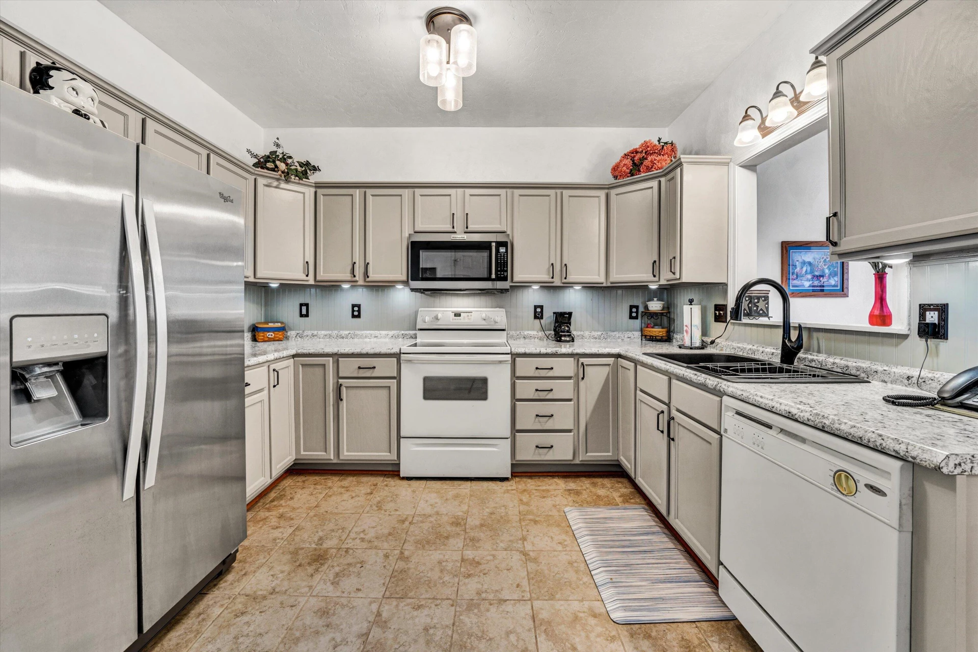 8217 Emerald Court DR - Photo 12