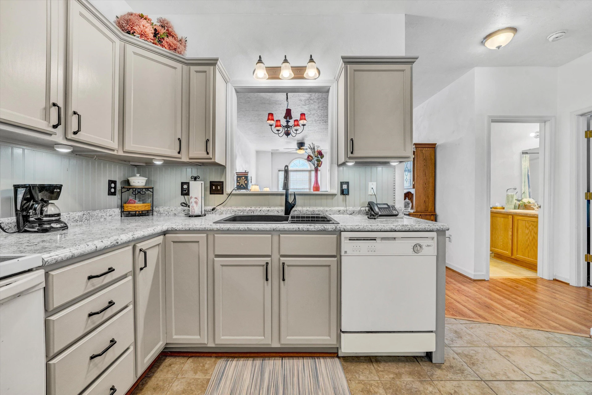 8217 Emerald Court DR - Photo 14
