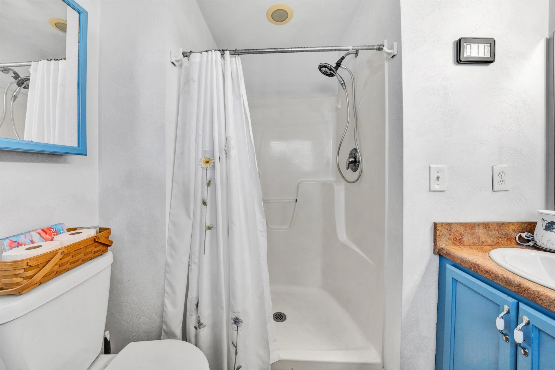 8217 Emerald Court DR - Photo 26