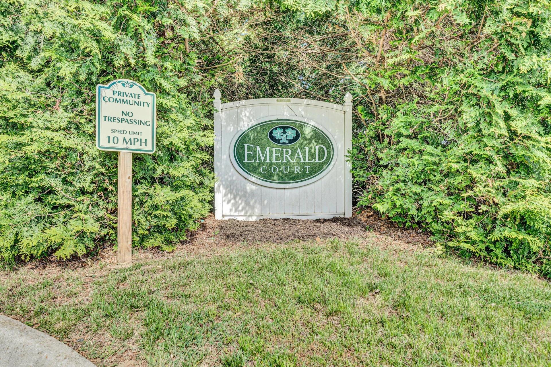 8217 Emerald Court DR - Photo 30