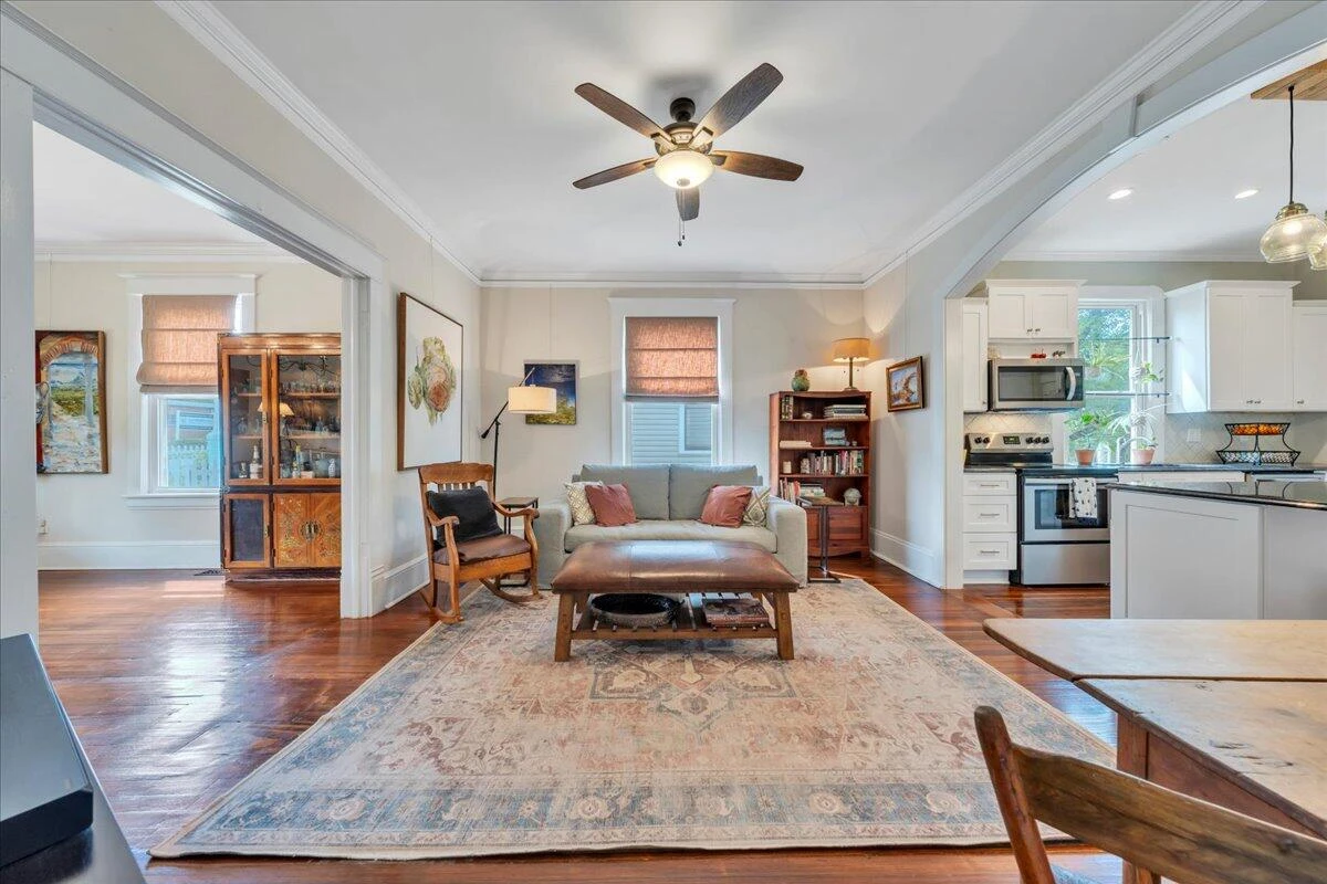 407 Elm AVE - Photo 17