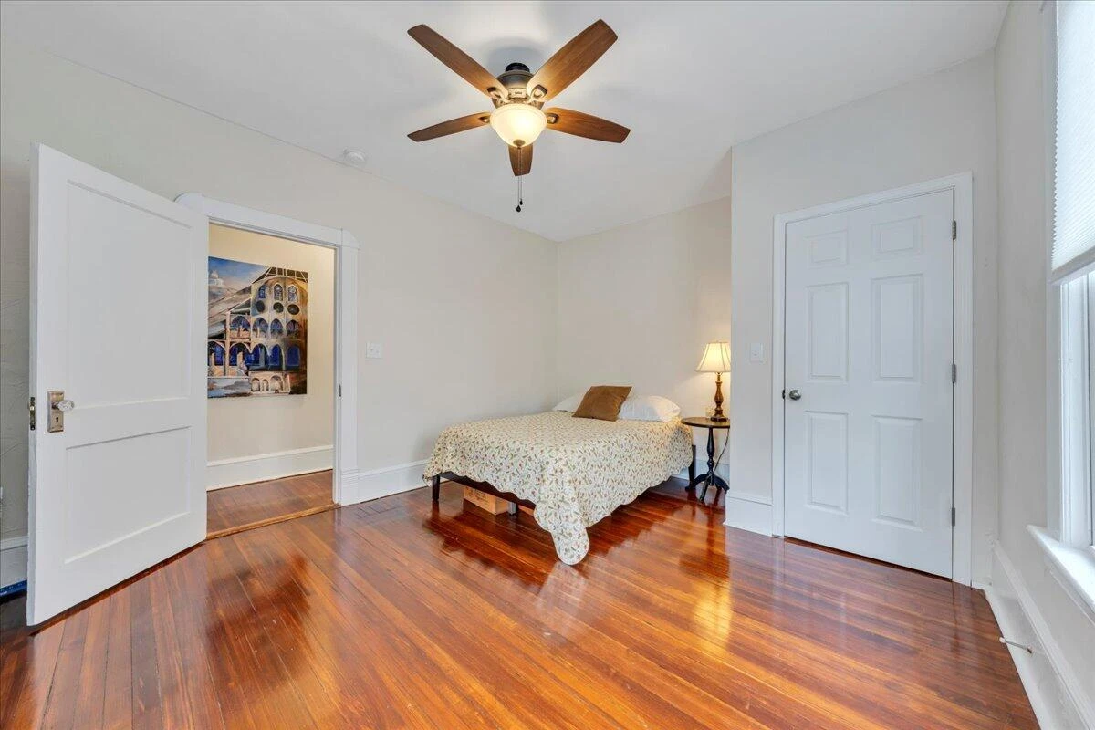 407 Elm AVE - Photo 35