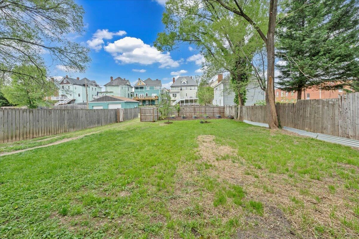 407 Elm AVE - Photo 45