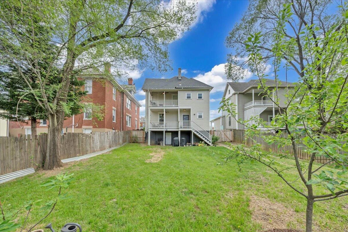 407 Elm AVE - Photo 47